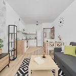 Family Kamienna With Balcony 1,5 Km To Wroclavia By Renters Wrocław