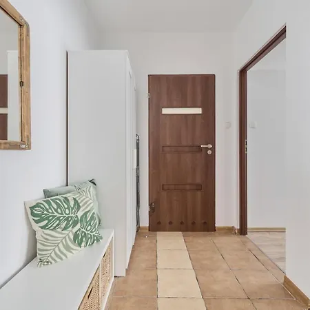 Family Kamienna With Balcony 1,5 Km To Wroclavia By Renters Appartamento