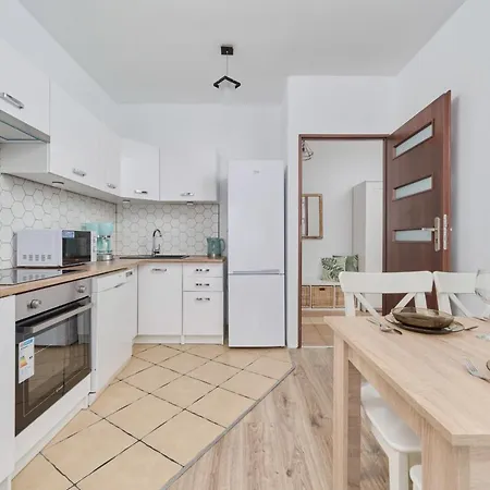 Family Kamienna With Balcony 1,5 Km To Wroclavia By Renters Apartamento