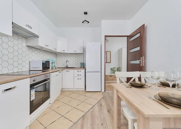 Family Kamienna With Balcony 1,5 Km To Wroclavia By Renters Lejlighed